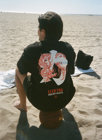 Scharlachrotes Drachen-T-Shirt